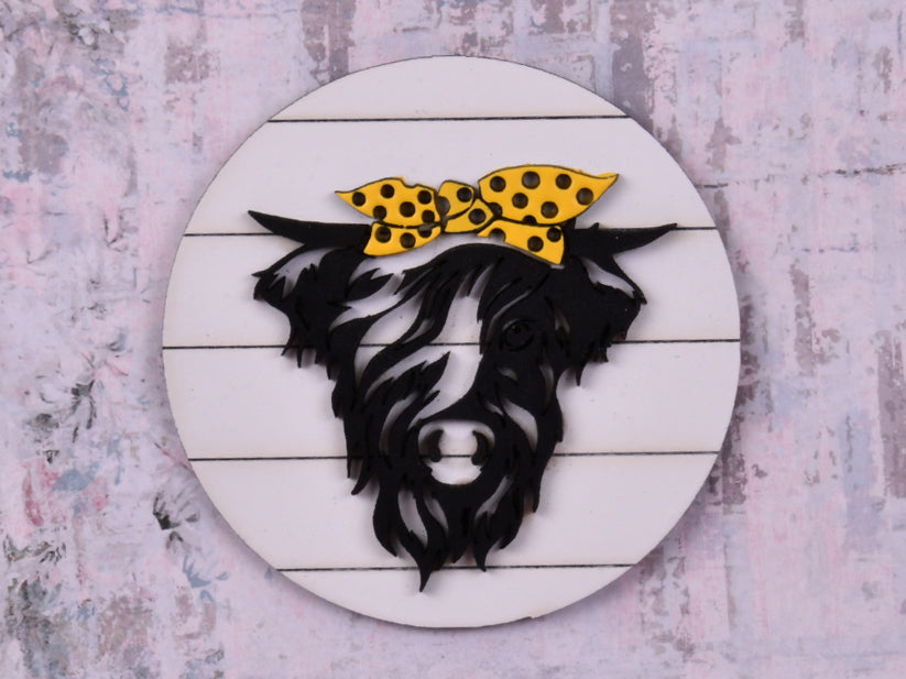 Highland Cow Tier Shelf Decor
