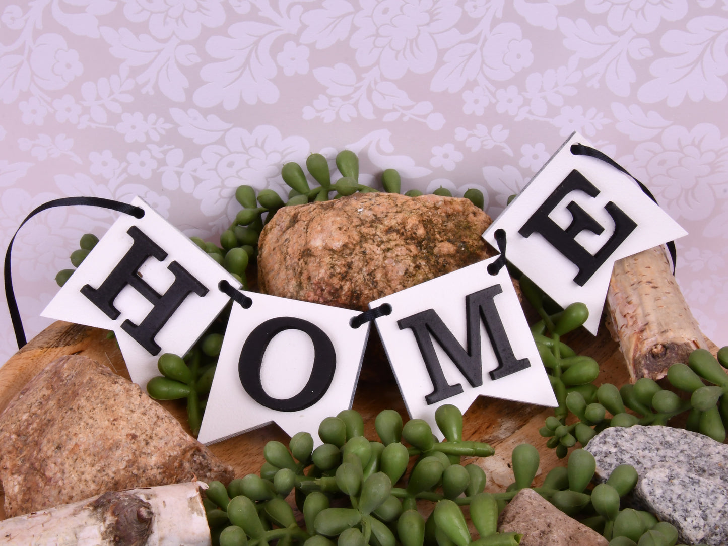 Home Garland / Swag Tier Shelf Decor